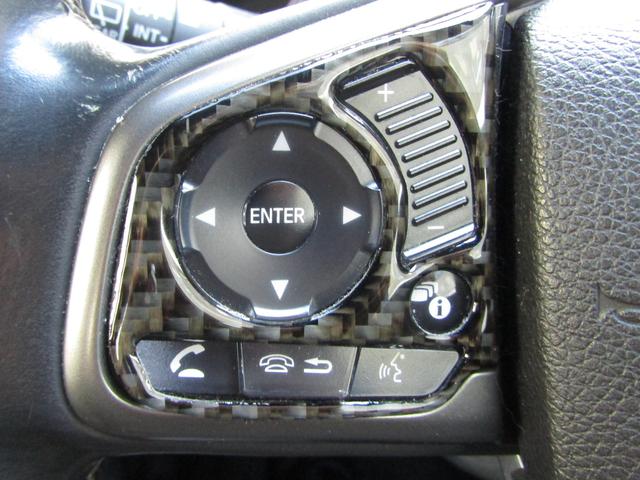 シビック ハッチバック　ホンダセンシング　ＶＴＥＣ　ターボ　６速ＭＴ　ホンダセンシング　ナビ　バックカメラ　ブルートゥース　フルセグＴＶ　１８インチアルミ　ＬＥＤライト　スマートキー　ＥＴＣ　ドラレコ（18枚目）
