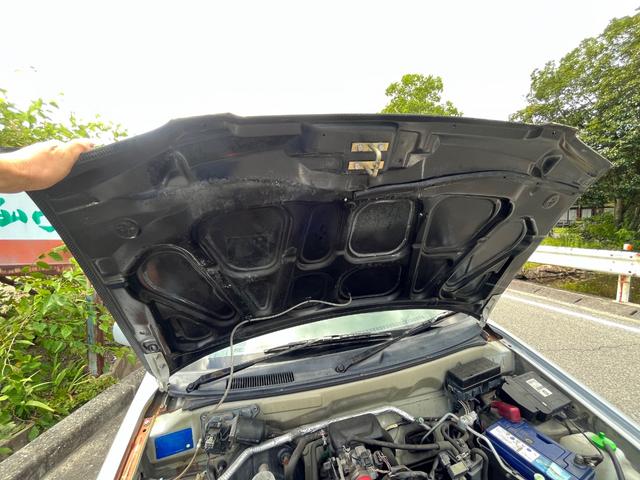 アルト Ｌｂ　社外エアロ　車高調整サスペンション　ＦＲＰボンネット　社外マフラー　５ＭＴ（6枚目）
