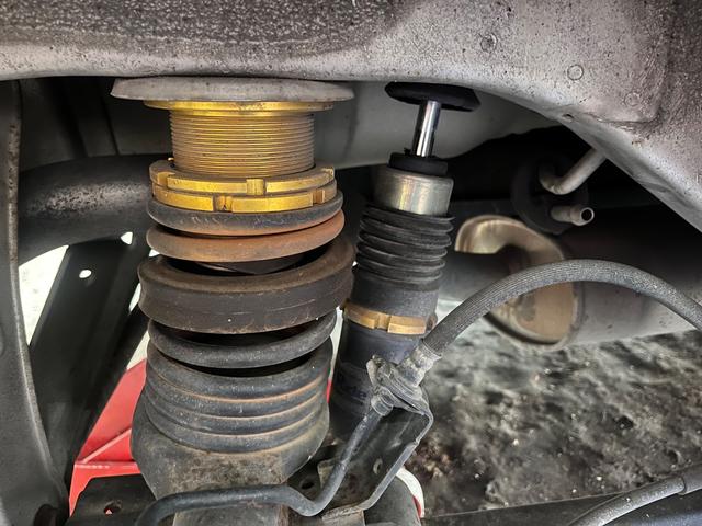 アルト Ｌｂ　社外エアロ　車高調整サスペンション　ＦＲＰボンネット　社外マフラー　５ＭＴ（12枚目）