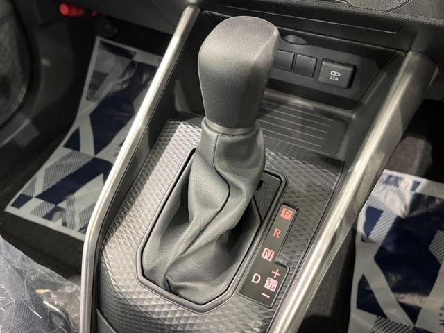 X スマートアシスト 登録済未使用車 LEDヘッドランプ 踏み間違い防止 コーナーセンサー オートマチックハイビーム 車線逸脱警報 先行車発進お知らせ スマートキー 盗難防止装置 プライバシーガラス(21枚目)
