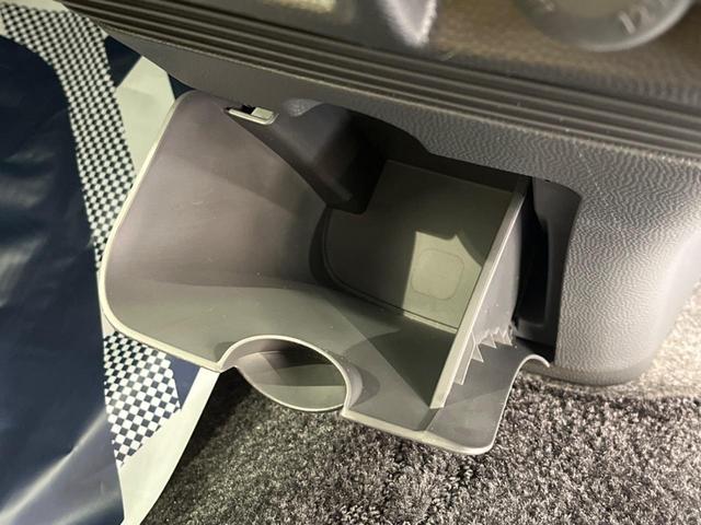 G 純正オーディオ 禁煙車 キーレスプッシュスタートシステム パワーステアリング パワーウィンドウ ドアバイザー プライバシーガラス 運転席エアバッグ 助手席エアバック 衝突安全ボディ(26枚目)