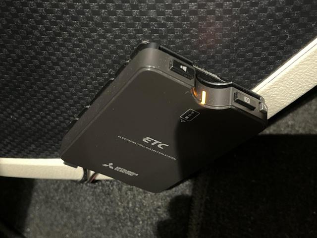 X 電動スライドドア セーフティセンス 禁煙車 カロッツェリア製ナビ バックカメラ ETC オートマチックハイビーム 先行車発進お知らせ スマートキー ステアリングスイッチ DVD再生 盗難防止装置(7枚目)