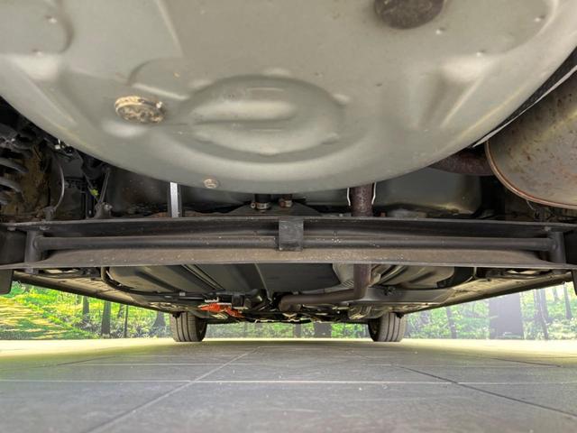 ハイブリッドG クエロ 禁煙車 純正SDナビ フリップダウンモニター 両側電動ドア ハーフレザー LEDヘッド バックカメラ ETC Bluetooth再生 純正16インチアルミ スマートキー 7人乗り(20枚目)