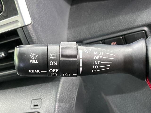 ハイブリッドG クエロ 禁煙車 純正SDナビ フリップダウンモニター 両側電動ドア ハーフレザー LEDヘッド バックカメラ ETC Bluetooth再生 純正16インチアルミ スマートキー 7人乗り(35枚目)
