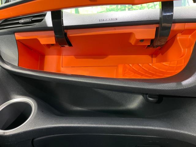 ハイブリッドG クエロ 禁煙車 純正SDナビ フリップダウンモニター 両側電動ドア ハーフレザー LEDヘッド バックカメラ ETC Bluetooth再生 純正16インチアルミ スマートキー 7人乗り(43枚目)
