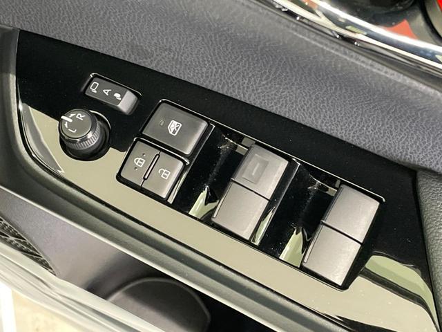 プリウス ＳセーフティプラスＩＩ　禁煙車　衝突軽減　ディスプレイオーディオ　バックカメラ　Ｂｌｕｅｔｏｏｔｈ　ＬＥＤヘッド／フォグ　レーダークルーズ　１００Ｖ電源　クリアランスソナー　ブラインドスポットモニター　スマートキー　ＥＴＣ（32枚目）