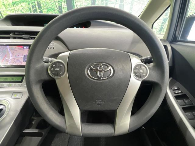 プリウス Ｓ　ＳＤナビ　バックカメラ　禁煙車　スマートキー　ＨＩＤヘッド　ＥＴＣ　オートライト　オートエアコン　純正１５インチアルミ　Ｂｌｕｅｔｏｏｔｈ　ＣＤ／ＤＶＤ再生　ステアリングスイッチ（11枚目）