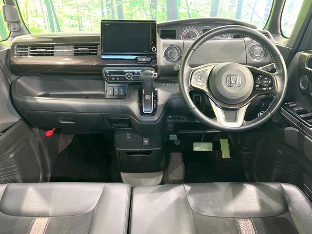 Ｎ－ＢＯＸカスタム Ｇ・Ｌターボホンダセンシング　両側電動ドア　純正８型ナビ　バックカメラ　ホンダセンシング　レーダークルーズ　禁煙車　ハーフレザーシート　ドラレコ　スマートキー　ＬＥＤヘッド　ビルトインＥＴＣ　車線逸脱警報　オートライト（2枚目）