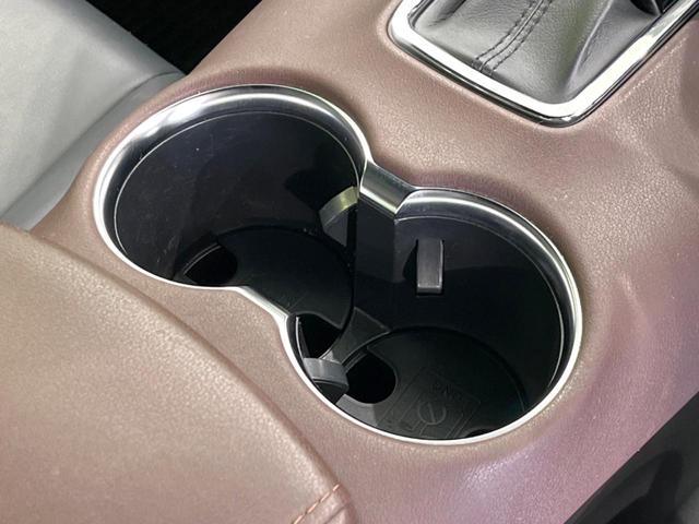 ハリアー Ｇ　純正１２．３インチナビ　バックカメラ　ＪＢＬサウンド　セーフティセンス　レーダークルーズ　禁煙車　電動リアゲート　パワーシート　ドラレコ　コーナーセンサー　スマートキー　ＬＥＤヘッド　ＥＴＣ２．０（62枚目）