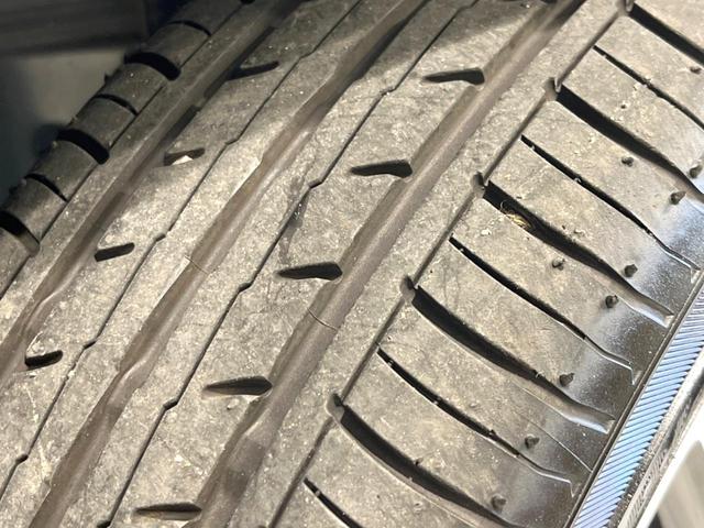 スペーシアカスタム ハイブリッドＸＳターボ　４ＷＤ　純正９型ナビ　両側電動ドア　全周囲カメラ　セーフティサポート　レーダークルーズ　禁煙車　ハーフレザーシート　ドラレコ　コーナーセンサー　ＬＥＤヘッド　ナビ連動ＥＴＣ　車線逸脱警報（32枚目）