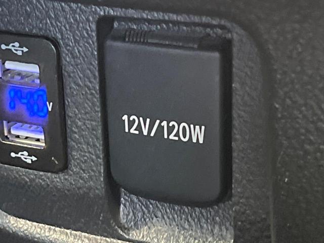 ヴェルファイア ２．４Ｚ　プラチナセレクションＩＩ　４ＷＤ　両側電動ドア　ＳＤナビ　後席モニター　バックカメラ　禁煙車　電動リアゲート　ドラレコ　コーナーセンサー　スマートキー　ＨＩＤヘッド　ナビ連動ＥＴＣ　オートライト　デュアルエアコン（53枚目）