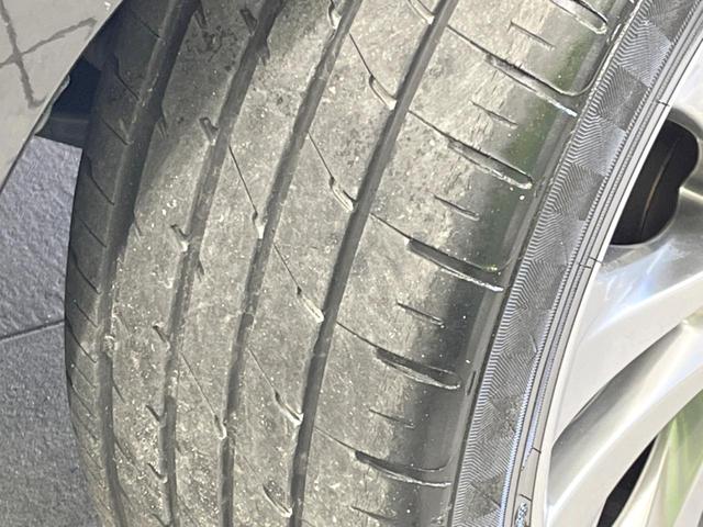 ヴェルファイア ２．４Ｚ　プラチナセレクションＩＩ　４ＷＤ　両側電動ドア　ＳＤナビ　後席モニター　バックカメラ　禁煙車　電動リアゲート　ドラレコ　コーナーセンサー　スマートキー　ＨＩＤヘッド　ナビ連動ＥＴＣ　オートライト　デュアルエアコン（59枚目）