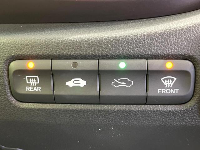 フィット シーズ　ファインスタイル　禁煙車　純正ディスプレイオーディオ　スマートキー　前席シートヒーター　ＨＩＤヘッド　ビルトインＥＴＣ　オートライト　オートエアコン　ＣＤ　盗難防止措置　衝突安全ボディ　電動格納ミラー（36枚目）