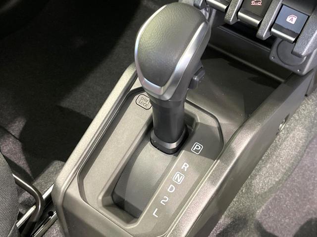 ジムニーシエラ ＪＣ　４ＷＤ　登録済未使用車　衝突被害軽減システム　コーナーセンサー　スマートキー　ＬＥＤヘッド　クルコン　オートハイビーム　車線逸脱警報　オートライト　オートエアコン　純正１５インチアルミ（35枚目）