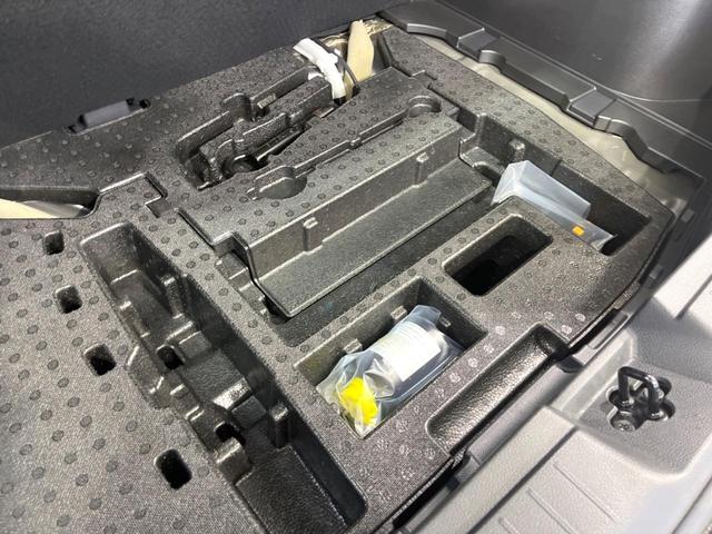オーラ ニスモ　純正９型ナビ　全周囲カメラ　衝突被害軽減システム　レーダークルーズ　禁煙車　ドラレコ　コーナーセンサー　ＬＥＤヘッド　ＥＴＣ２．０　オートハイビーム　車線逸脱警報　オートライト　オートエアコン（58枚目）