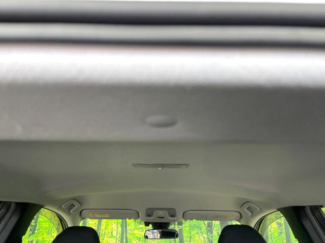 プリウス Ｓ　セーフティセンス　レーダークルーズ　禁煙車　スマートキー　ＬＥＤヘッド　ビルトインＥＴＣ　オートハイビーム　車線逸脱警報　オートライト　オートエアコン　純正１５インチアルミ　ＣＤ　ＬＥＤフォグ（28枚目）