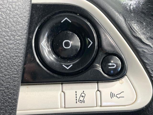プリウス Ｓ　セーフティセンス　レーダークルーズ　禁煙車　スマートキー　ＬＥＤヘッド　ビルトインＥＴＣ　オートハイビーム　車線逸脱警報　オートライト　オートエアコン　純正１５インチアルミ　ＣＤ　ＬＥＤフォグ（42枚目）