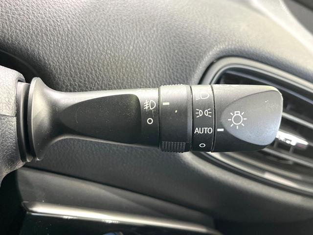 プリウス Ｓ　セーフティセンス　レーダークルーズ　禁煙車　スマートキー　ＬＥＤヘッド　ビルトインＥＴＣ　オートハイビーム　車線逸脱警報　オートライト　オートエアコン　純正１５インチアルミ　ＣＤ　ＬＥＤフォグ（44枚目）