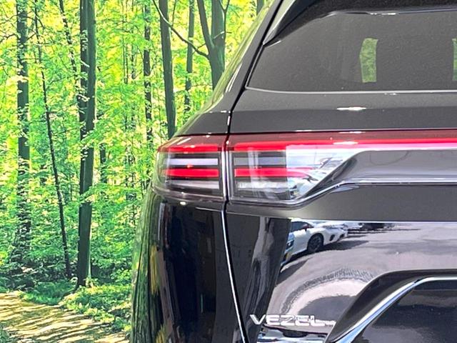 ヴェゼル ｅ：ＨＥＶ　Ｚ　登録済未使用車　純正９型ナビ　バックカメラ　ホンダセンシング　レーダークルーズ　電動リアゲート　ブラインドスポットモニター　スマートキー　ＬＥＤヘッド　ビルトインＥＴＣ　オートハイビーム（31枚目）