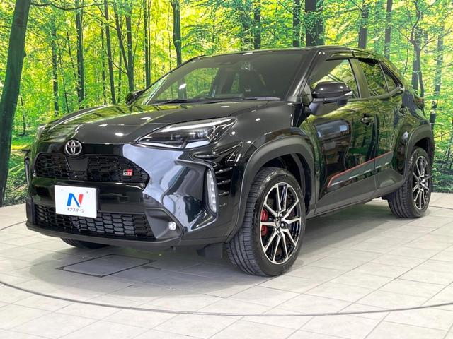 ヤリスクロス ハイブリッド　ＧＲスポーツ　純正８型ナビ　バックカメラ　セーフティセンス　レーダークルーズ　禁煙車　ドラレコ　コーナーセンサー　ＬＥＤヘッド　ＥＴＣ２．０　オートハイビーム　車線逸脱警報　Ｂｌｕｅｔｏｏｔｈ　オートライト（24枚目）