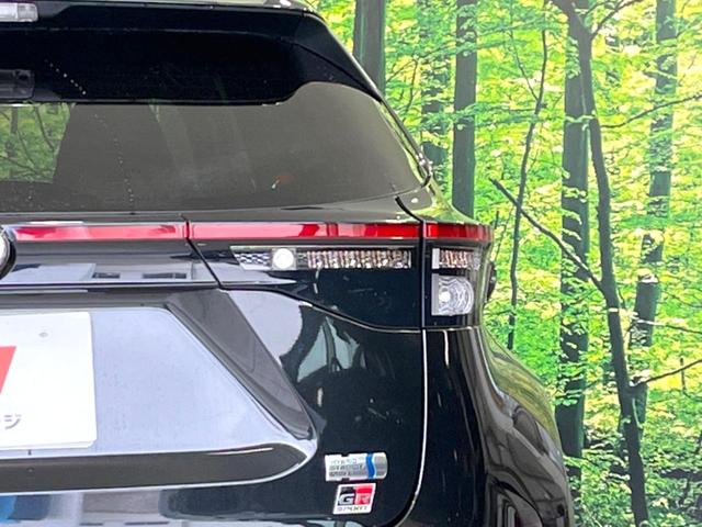 ヤリスクロス ハイブリッド　ＧＲスポーツ　純正８型ナビ　バックカメラ　セーフティセンス　レーダークルーズ　禁煙車　ドラレコ　コーナーセンサー　ＬＥＤヘッド　ＥＴＣ２．０　オートハイビーム　車線逸脱警報　Ｂｌｕｅｔｏｏｔｈ　オートライト（28枚目）