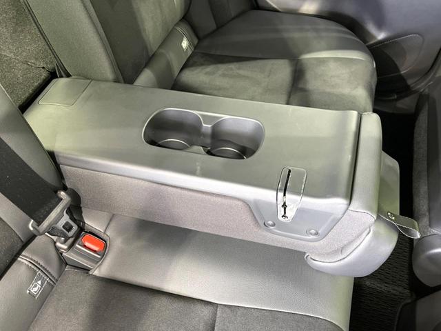 ヤリスクロス ハイブリッド　ＧＲスポーツ　純正８型ナビ　バックカメラ　セーフティセンス　レーダークルーズ　禁煙車　ドラレコ　コーナーセンサー　ＬＥＤヘッド　ＥＴＣ２．０　オートハイビーム　車線逸脱警報　Ｂｌｕｅｔｏｏｔｈ　オートライト（60枚目）