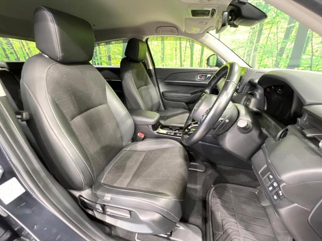 ヴェゼル ｅ：ＨＥＶ　Ｚ　４ＷＤ　純正９型ナビ　バックカメラ　ホンダセンシング　レーダークルーズ　禁煙車　電動リアゲート　ハーフレザーシート　ドラレコ　コーナーセンサー　スマートキー　ＬＥＤヘッド　ビルトインＥＴＣ（8枚目）