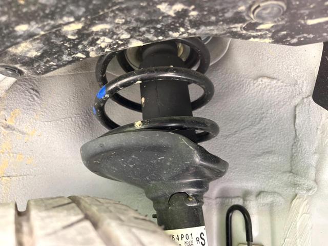 エブリイ ＰＡ　４ＷＤ　禁煙車　オートライト　ＦＭラジオ　プライバシーガラス　衝突安全ボディ　盗難防止措置　エアコン　ＡＢＳ（21枚目）