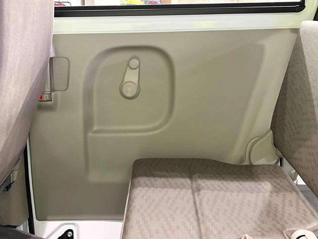 エブリイ ＰＡ　４ＷＤ　禁煙車　オートライト　ＦＭラジオ　プライバシーガラス　衝突安全ボディ　盗難防止措置　エアコン　ＡＢＳ（46枚目）