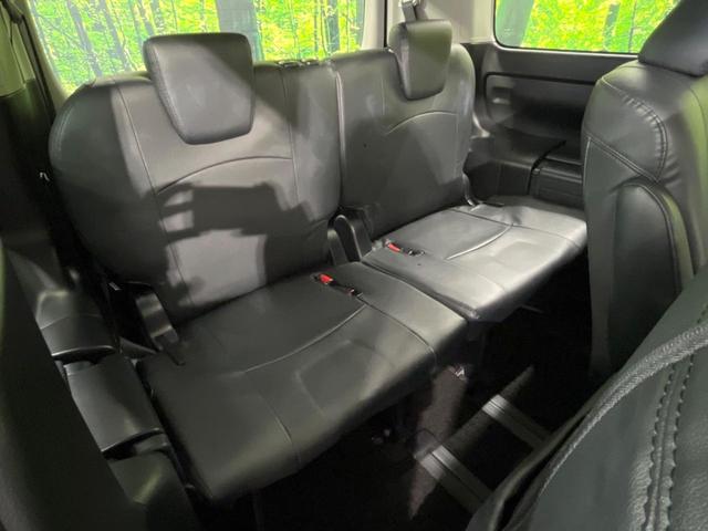 ノア Ｓｉ　両側電動ドア　純正９型ナビ　後席モニター　バックカメラ　セーフティセンス　コーナーセンサー　スマートキー　ＬＥＤヘッド　ビルトインＥＴＣ　オートライト　デュアルエアコン　純正１６インチアルミ（9枚目）