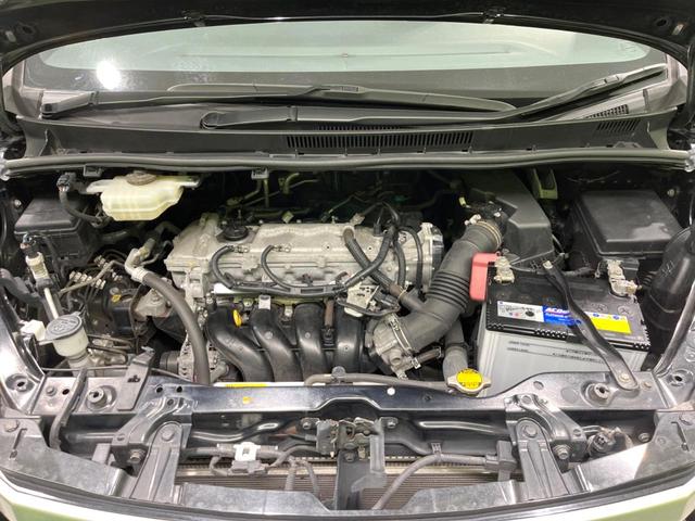 ノア Ｓｉ　両側電動ドア　純正９型ナビ　後席モニター　バックカメラ　セーフティセンス　コーナーセンサー　スマートキー　ＬＥＤヘッド　ビルトインＥＴＣ　オートライト　デュアルエアコン　純正１６インチアルミ（18枚目）