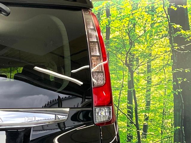 ノア Ｓｉ　両側電動ドア　純正９型ナビ　後席モニター　バックカメラ　セーフティセンス　コーナーセンサー　スマートキー　ＬＥＤヘッド　ビルトインＥＴＣ　オートライト　デュアルエアコン　純正１６インチアルミ（28枚目）