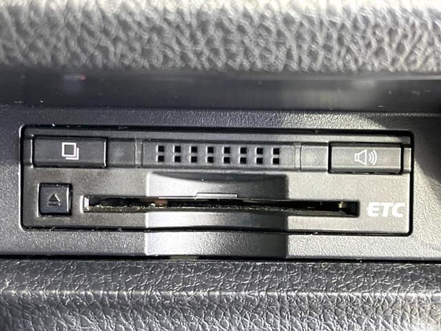 ノア Ｓｉ　両側電動ドア　純正９型ナビ　後席モニター　バックカメラ　セーフティセンス　コーナーセンサー　スマートキー　ＬＥＤヘッド　ビルトインＥＴＣ　オートライト　デュアルエアコン　純正１６インチアルミ（39枚目）
