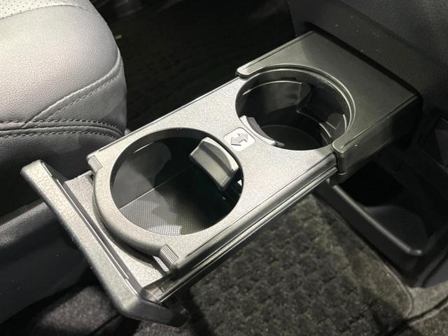 ノア Ｓｉ　両側電動ドア　純正９型ナビ　後席モニター　バックカメラ　セーフティセンス　コーナーセンサー　スマートキー　ＬＥＤヘッド　ビルトインＥＴＣ　オートライト　デュアルエアコン　純正１６インチアルミ（61枚目）