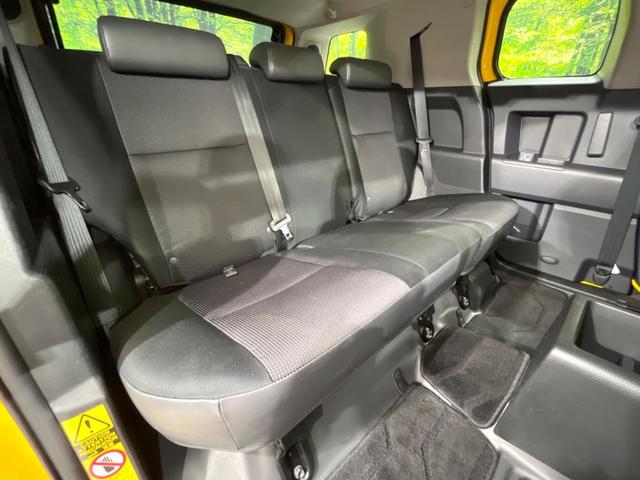 ＦＪクルーザー オフロードパッケージ　４ＷＤ　純正ＳＤナビ　バックカメラ　禁煙車　コーナーセンサー　ルーフレール　ＥＴＣ　ＣＤ　ＤＶＤ再生　地デジ　プライバシーガラス　衝突安全ボディ　盗難防止措置（9枚目）
