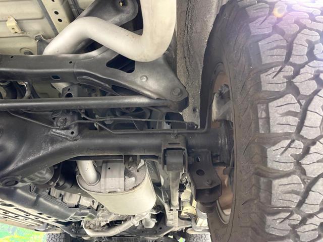 ＦＪクルーザー オフロードパッケージ　４ＷＤ　純正ＳＤナビ　バックカメラ　禁煙車　コーナーセンサー　ルーフレール　ＥＴＣ　ＣＤ　ＤＶＤ再生　地デジ　プライバシーガラス　衝突安全ボディ　盗難防止措置（21枚目）