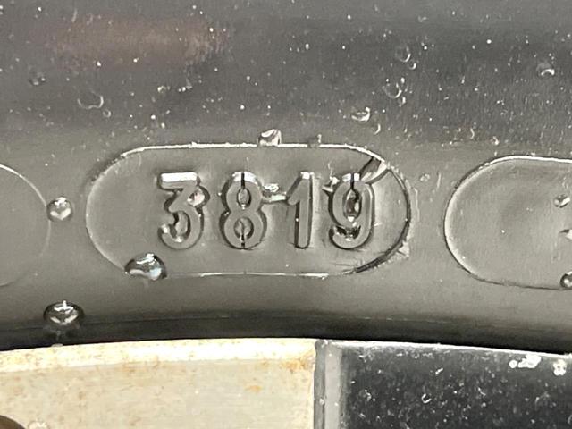 ＦＪクルーザー オフロードパッケージ　４ＷＤ　純正ＳＤナビ　バックカメラ　禁煙車　コーナーセンサー　ルーフレール　ＥＴＣ　ＣＤ　ＤＶＤ再生　地デジ　プライバシーガラス　衝突安全ボディ　盗難防止措置（33枚目）