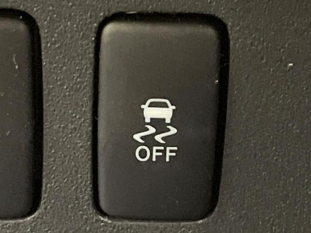 ＦＪクルーザー オフロードパッケージ　４ＷＤ　純正ＳＤナビ　バックカメラ　禁煙車　コーナーセンサー　ルーフレール　ＥＴＣ　ＣＤ　ＤＶＤ再生　地デジ　プライバシーガラス　衝突安全ボディ　盗難防止措置（38枚目）