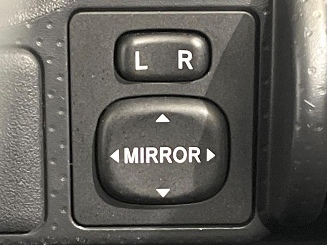 ＦＪクルーザー オフロードパッケージ　４ＷＤ　純正ＳＤナビ　バックカメラ　禁煙車　コーナーセンサー　ルーフレール　ＥＴＣ　ＣＤ　ＤＶＤ再生　地デジ　プライバシーガラス　衝突安全ボディ　盗難防止措置（47枚目）
