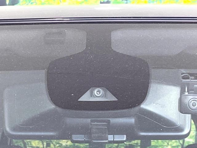 セレナ ｅ－パワー　ハイウェイスターＶ　両側電動ドア　純正１０型ナビ　全周囲カメラ　衝突被害軽減システム　レーダークルーズ　禁煙車　ドラレコ　コーナーセンサー　スマートキー　ＬＥＤヘッド　ビルトインＥＴＣ　オートハイビーム　車線逸脱警報（3枚目）