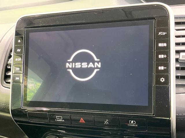 セレナ ｅ－パワー　ハイウェイスターＶ　両側電動ドア　純正１０型ナビ　全周囲カメラ　衝突被害軽減システム　レーダークルーズ　禁煙車　ドラレコ　コーナーセンサー　スマートキー　ＬＥＤヘッド　ビルトインＥＴＣ　オートハイビーム　車線逸脱警報（4枚目）