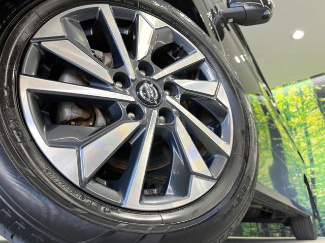 セレナ ｅ－パワー　ハイウェイスターＶ　両側電動ドア　純正１０型ナビ　全周囲カメラ　衝突被害軽減システム　レーダークルーズ　禁煙車　ドラレコ　コーナーセンサー　スマートキー　ＬＥＤヘッド　ビルトインＥＴＣ　オートハイビーム　車線逸脱警報（14枚目）