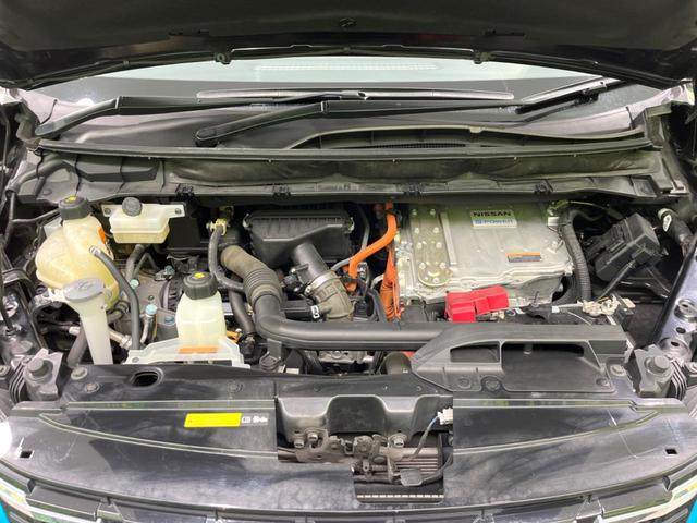 セレナ ｅ－パワー　ハイウェイスターＶ　両側電動ドア　純正１０型ナビ　全周囲カメラ　衝突被害軽減システム　レーダークルーズ　禁煙車　ドラレコ　コーナーセンサー　スマートキー　ＬＥＤヘッド　ビルトインＥＴＣ　オートハイビーム　車線逸脱警報（19枚目）