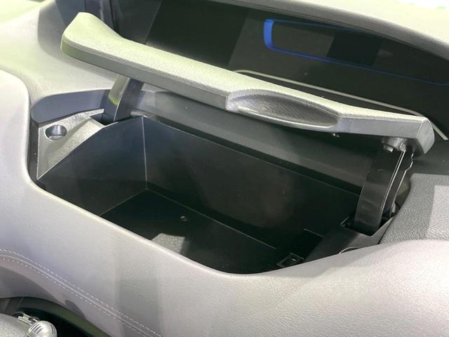 セレナ ｅ－パワー　ハイウェイスターＶ　両側電動ドア　純正１０型ナビ　全周囲カメラ　衝突被害軽減システム　レーダークルーズ　禁煙車　ドラレコ　コーナーセンサー　スマートキー　ＬＥＤヘッド　ビルトインＥＴＣ　オートハイビーム　車線逸脱警報（64枚目）