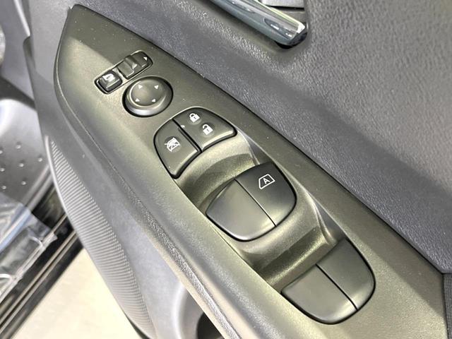 セレナ ハイウェイスター 両側電動ドア 純正9型ナビ 全周囲カメラ 衝突被害軽減システム 禁煙車 ドラレコ コーナーセンサー スマートキー LEDヘッド ビルトインETC クルコン オートライト オートエアコン(71枚目)