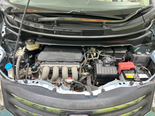 フリード G ジャストセレクション 電動スライドドア 純正SDナビ バックカメラ 禁煙車 スマートキー HIDヘッド ETC オートエアコン Bluetooth接続 CD DVD再生 地デジ(18枚目)