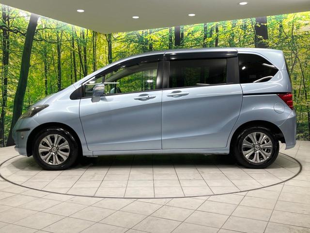 フリード G ジャストセレクション 電動スライドドア 純正SDナビ バックカメラ 禁煙車 スマートキー HIDヘッド ETC オートエアコン Bluetooth接続 CD DVD再生 地デジ(25枚目)