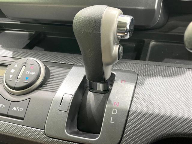 フリード G ジャストセレクション 電動スライドドア 純正SDナビ バックカメラ 禁煙車 スマートキー HIDヘッド ETC オートエアコン Bluetooth接続 CD DVD再生 地デジ(46枚目)