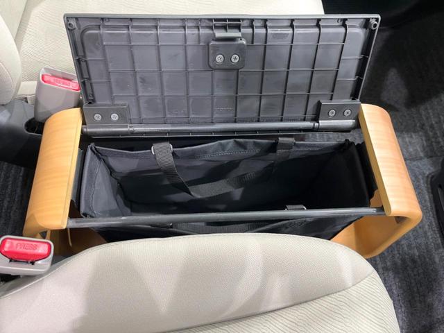 フリード G ジャストセレクション 電動スライドドア 純正SDナビ バックカメラ 禁煙車 スマートキー HIDヘッド ETC オートエアコン Bluetooth接続 CD DVD再生 地デジ(51枚目)