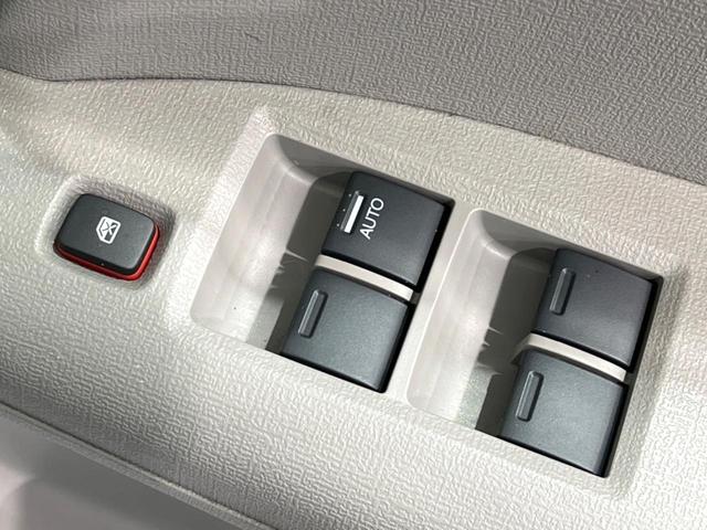 フリード G ジャストセレクション 電動スライドドア 純正SDナビ バックカメラ 禁煙車 スマートキー HIDヘッド ETC オートエアコン Bluetooth接続 CD DVD再生 地デジ(58枚目)